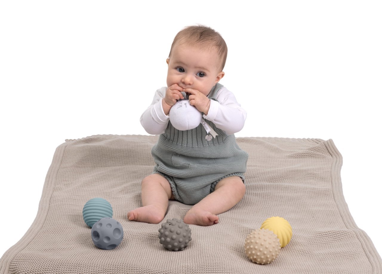 Pelotas Multisensoriales Conejito Chicco - Imagen 5